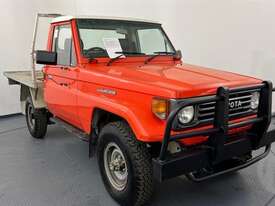 Toyota Landcruiser 75 - picture0' - Click to enlarge