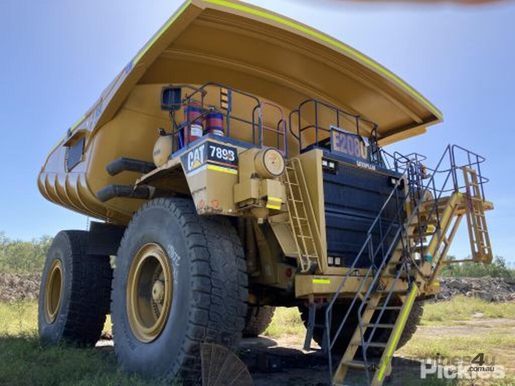 Used Caterpillar 1995 Caterpillar 789B Dump Trucks in , - Listed on ...