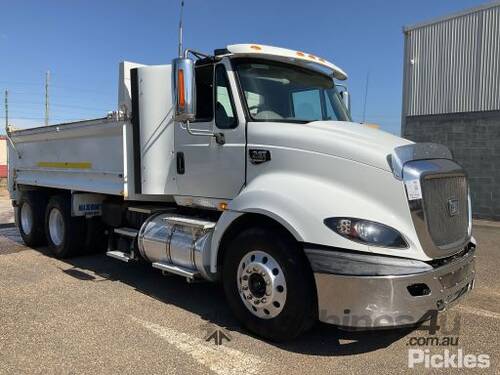 2014 CAT CT610