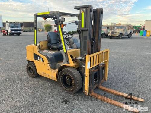 Used 2019 Caterpillar DP30NT Counterbalance Forklifts in , - Listed on ...