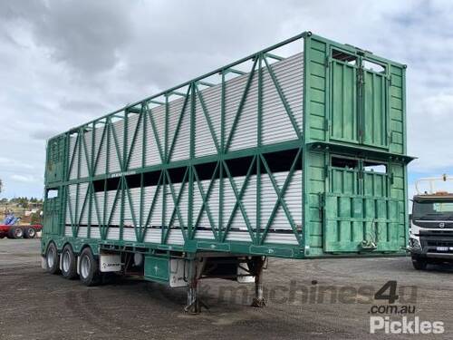 2008 Byrne Tri Axle Trailer Tri Axle Cattle Trailer