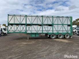 2008 Byrne Tri Axle Trailer Tri Axle Cattle Trailer - picture2' - Click to enlarge