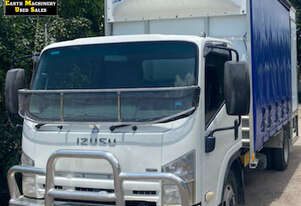 2008 Isuzu Pantech, tailgate lifter, E.M.U.S TS712 2008 Isuzu Pantech, tailgate lifter, E.M.U.S TS712