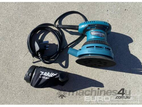 Unused Makita M9204B Random Orbital Sander