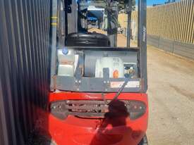 Linde 1.6T LPG Forklift with Container Mast - picture1' - Click to enlarge