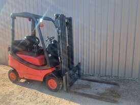 Linde 1.6T LPG Forklift with Container Mast - picture2' - Click to enlarge