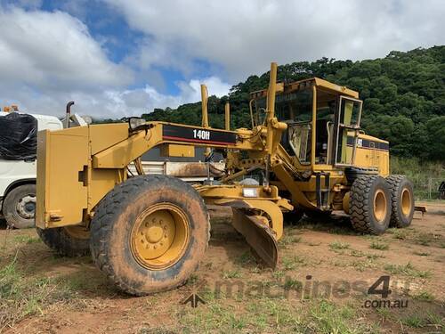 caption 2007 CAT Series 2 Grader - 13,650 Hours l Low Profile ROPS Cab l Rear Scarifiers