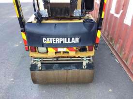 Caterpillar CB22 Smooth drum vibrating roller  - picture1' - Click to enlarge