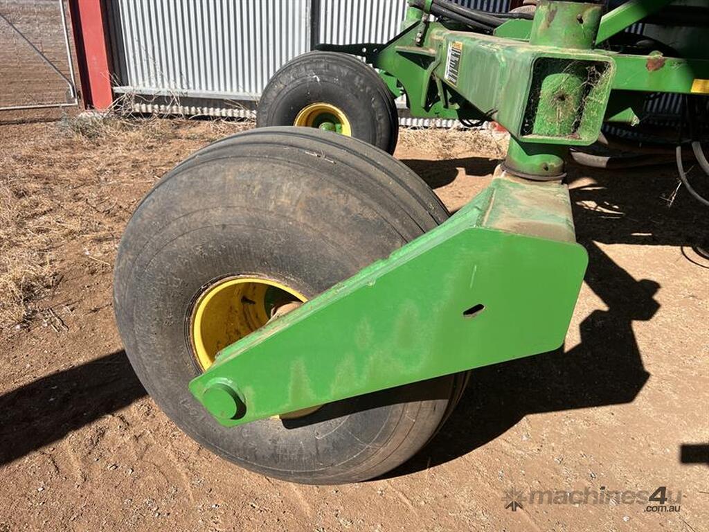 Used John Deere 2007 JOHN DEERE 1910 AIR SEEDER CART TBH 430 BU Air