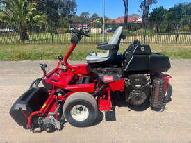 Toro Greensmaster 3150 Golf Greens mower Lawn Equipment - picture0' - Click to enlarge