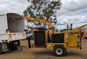 PACIFIC ENERGY GROUP - HIRE - Combo Isuzu Chipper Tipper with Vermeer Chipper Attached