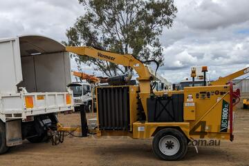 PACIFIC ENERGY GROUP -   - Combo Isuzu Chipper Tipper with Vermeer Chipper Attached