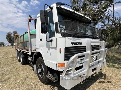 GRAND MOTOR GROUP -  1995 VOLVO FL7 Water Truck