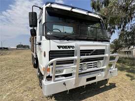 GRAND MOTOR GROUP -  1995 VOLVO FL7 Water Truck - picture0' - Click to enlarge