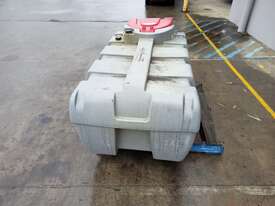 Diesel Master 600lt Diesel Tank - picture0' - Click to enlarge