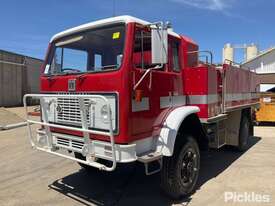 1983 International ACCO 610A 4X4 Rural Fire Truck - picture1' - Click to enlarge