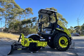 Multipac   5Tonne Padfoot Roller