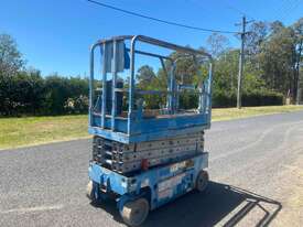 Genie gs 1932 scissor lift - picture2' - Click to enlarge