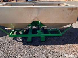 Fertilizer box stainless steel , Hydraulic drive Made to go on front weight holder of John Deere tra - picture1' - Click to enlarge