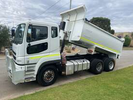 Truck Tipper Mitsubishi Fuso 6x4 Auto 455HP 2013 210446km SN1567 1EKT682 - picture1' - Click to enlarge