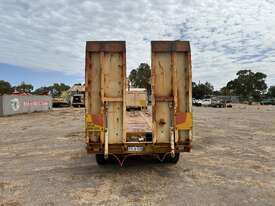 2005 Hino FM700 6x4 Tipper with 1986 Triaxle Plant Trailer - picture1' - Click to enlarge