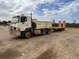 2005 Hino FM700 6x4 Tipper with 1986 Triaxle Plant Trailer - picture2' - Click to enlarge