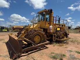 Caterpillar 825c - picture0' - Click to enlarge