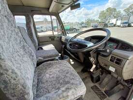 2006 Nissan MK240 4x2 Glass Truck - picture0' - Click to enlarge