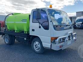 Isuzu N-series - picture0' - Click to enlarge