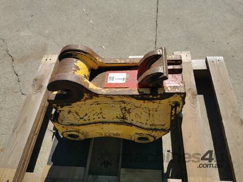 Excavator hitch