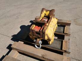 Excavator hitch - picture1' - Click to enlarge