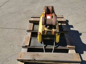 Excavator hitch - picture2' - Click to enlarge