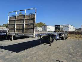 2001 Barker Heavy Duty Tri Axle Tri Axle Flat Top Trailer - picture1' - Click to enlarge