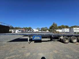 2001 Barker Heavy Duty Tri Axle Tri Axle Flat Top Trailer - picture2' - Click to enlarge