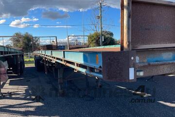 Trailer Flat Top Tipper 45ft Maxitrans Tip over axle Airbags Lead 3 way twist locks SN1624 Trailer Flat Top Tipper 45ft Maxitrans Tip over axle Airbags Lead 3 way twist locks SN1624