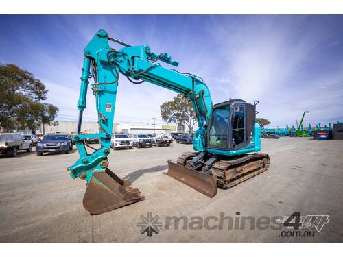 KOBELCO SK135SR-3 EXCAVATOR