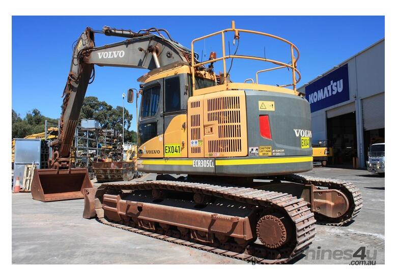 caption 2017 VOLVO ECR305CL Excavator