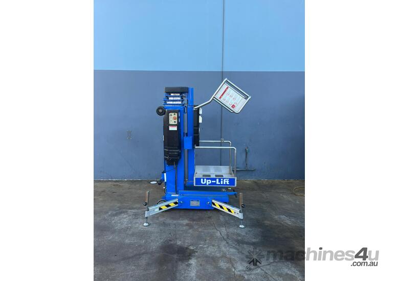 caption USED 25FT SINGLEMAN PUSH AROUND VERTICAL LIFT