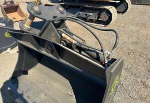 Hydraulic Tilting Mud Bucket - to Suit 10-17T Excavator