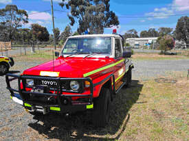 Toyota Landcruiser Fire Vehicle - picture0' - Click to enlarge