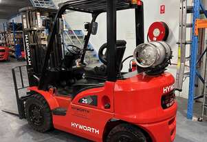 Hyworth 2.5T Gas Forklift 4.5m lift Container Mast