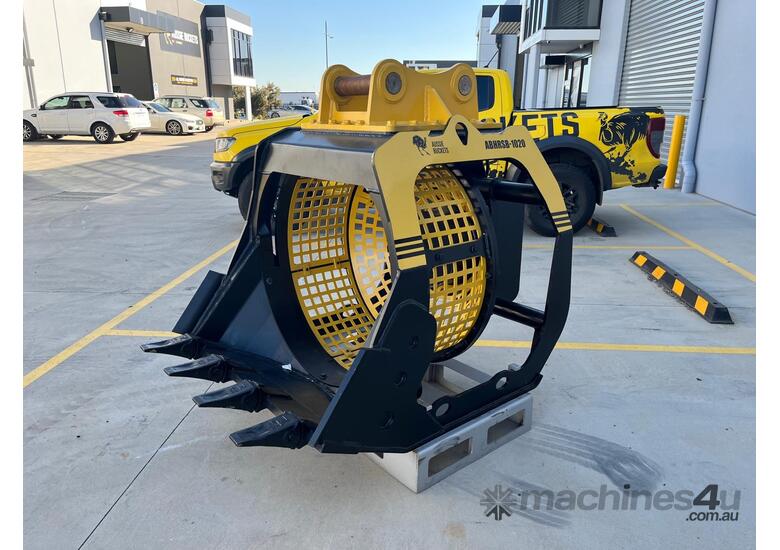 caption 12-18 Tonne Rotary Screening Bucket