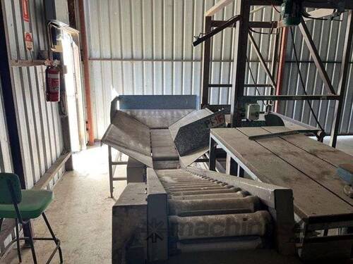 Fruit Grader Creep Feed Hopper - APPLETHORPE