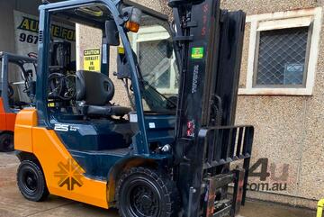 Toyota Current Container Mast Forklift