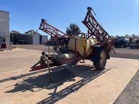 Hardi 2718 Trailing Sprayer - picture0' - Click to enlarge