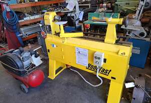 Woodfast M910 woodworking lathe