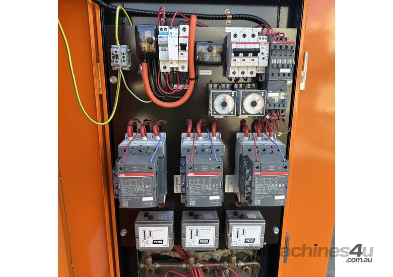 SIMONS BOILERS VS610 240kW 415V 3 phase 750kPa Steam boiler 2021