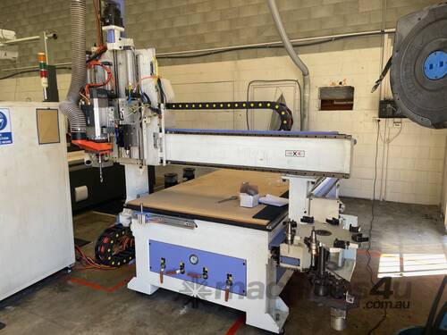 caption CNC Router 1325 Jinan Firm
