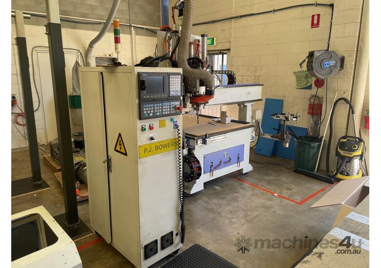 caption CNC Router 1325 Jinan Firm
