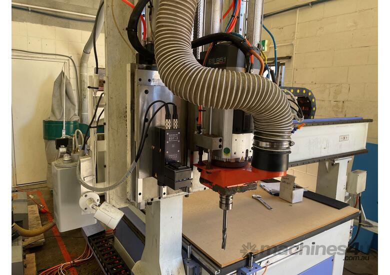 caption CNC Router 1325 Jinan Firm